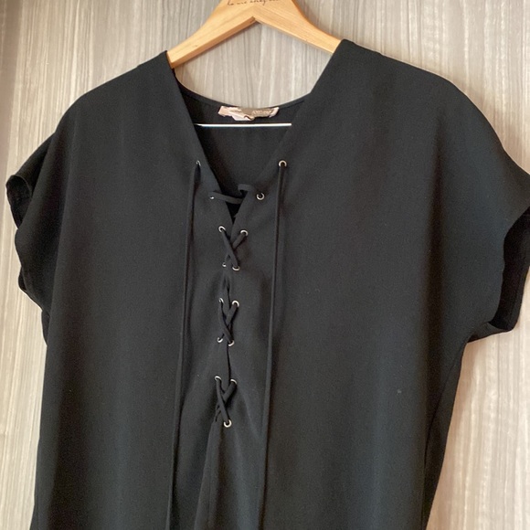 Forever 21 black lace-up shift dress - Picture 2 of 3